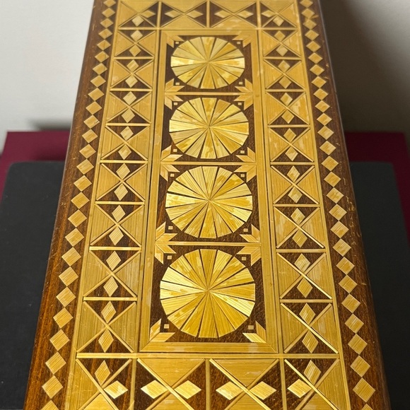 Hand Carved Vintage Russian Wooden Keepsake Box with Geometric Design - Picture 8 of 11